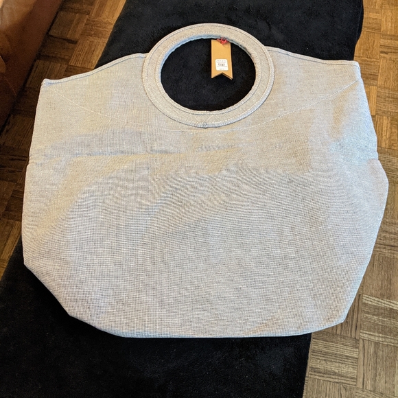 Hamper Bag Over the Shoulder NWT - Picture 1 of 7